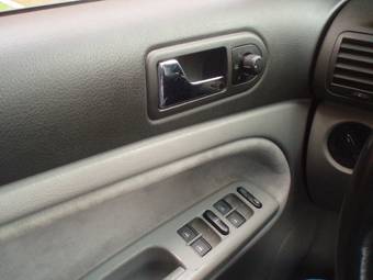 2001 Volkswagen Passat Photos