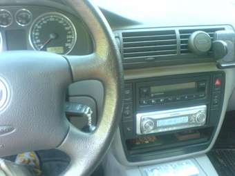 2002 Volkswagen Passat Photos