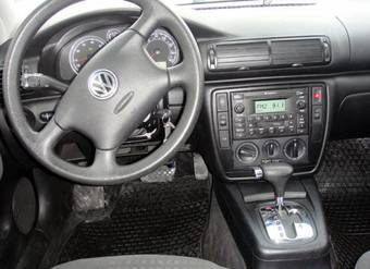 2002 Volkswagen Passat Photos