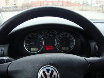 2002 Volkswagen Passat Pictures