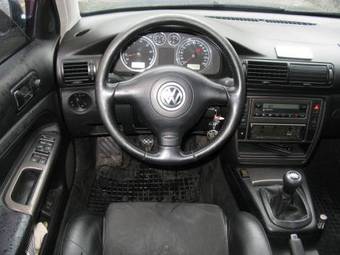 2002 Volkswagen Passat Photos