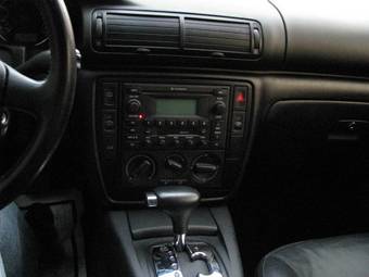 2002 Volkswagen Passat Photos