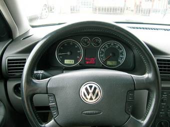 2002 Volkswagen Passat Wallpapers