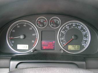 2002 Volkswagen Passat Images