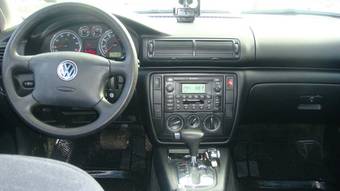 2002 Volkswagen Passat Images