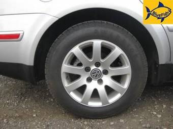 2002 Volkswagen Passat Photos