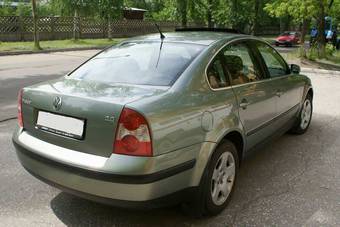 2002 Volkswagen Passat Pictures