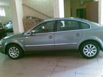 2002 Volkswagen Passat Pictures