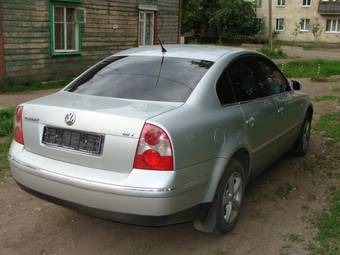 2002 Volkswagen Passat Photos
