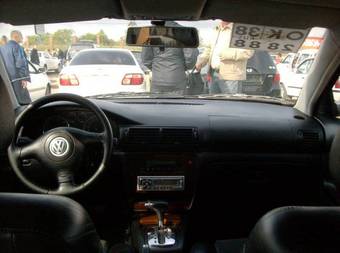 2002 Volkswagen Passat Photos