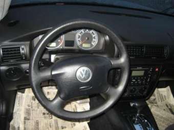 2003 Volkswagen Passat Pictures