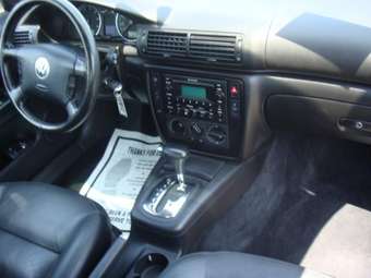 2003 Volkswagen Passat Photos