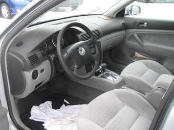 2003 Volkswagen Passat Pictures