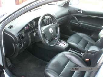2003 Volkswagen Passat Pictures