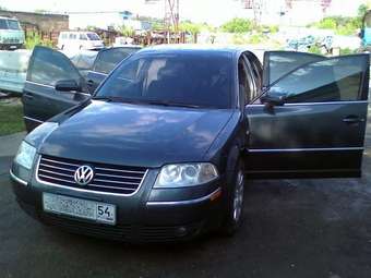 2003 Volkswagen Passat Photos