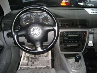 2003 Volkswagen Passat Pics