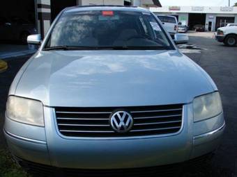 2003 Volkswagen Passat Pictures
