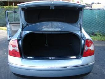 2003 Volkswagen Passat Photos
