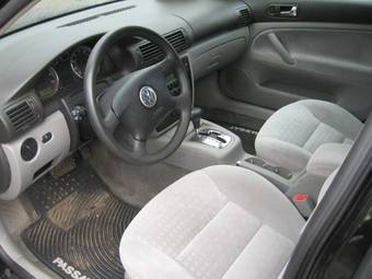 2003 Volkswagen Passat Images