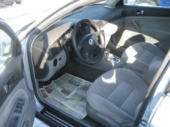 2003 Volkswagen Passat Photos