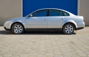 2003 Volkswagen Passat Photos