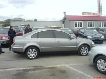 2003 Volkswagen Passat Pictures