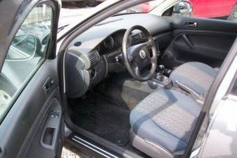 2003 Volkswagen Passat Photos