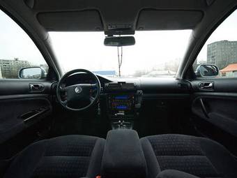 2003 Volkswagen Passat Images