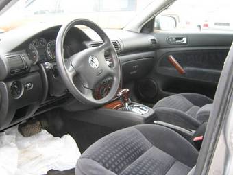 2003 Volkswagen Passat Photos