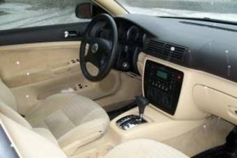 2003 Volkswagen Passat Photos