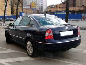 2003 Volkswagen Passat Images