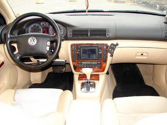 2003 Volkswagen Passat Pictures