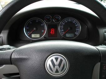 2003 Volkswagen Passat Pictures
