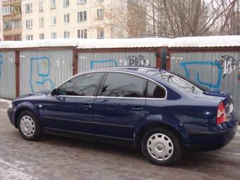 2003 Volkswagen Passat Images