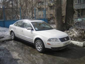 2003 Volkswagen Passat Photos