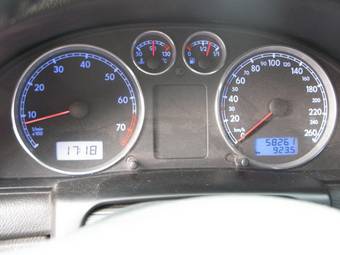 2003 Volkswagen Passat Photos