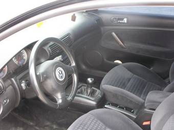 2003 Volkswagen Passat Photos