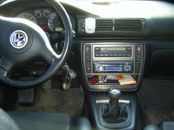 2003 Volkswagen Passat Pictures
