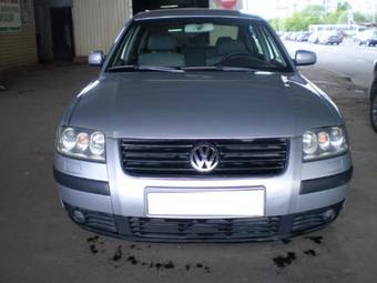 2003 Volkswagen Passat Pictures