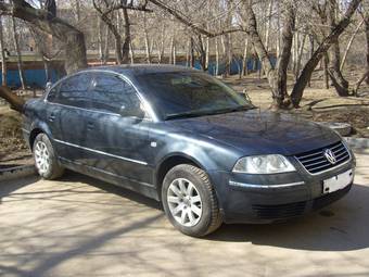 2003 Volkswagen Passat Photos