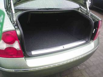 2003 Volkswagen Passat Photos