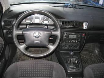 2003 Volkswagen Passat Pictures
