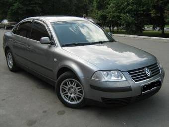 2003 Volkswagen Passat Photos