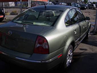 2003 Volkswagen Passat Images