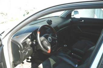 2003 Volkswagen Passat Photos