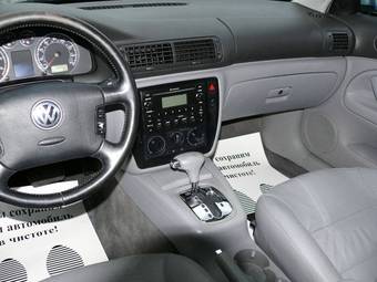 2003 Volkswagen Passat Pictures
