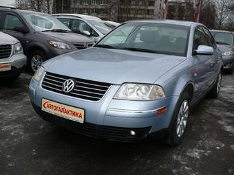 2003 Volkswagen Passat Photos