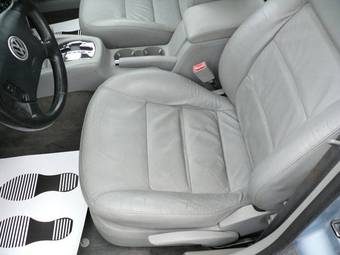 2003 Volkswagen Passat Photos