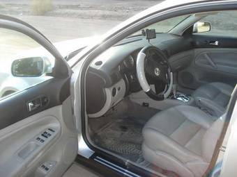 2003 Volkswagen Passat Images
