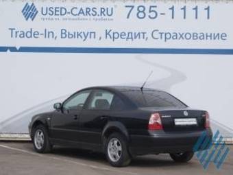 2003 Volkswagen Passat Photos